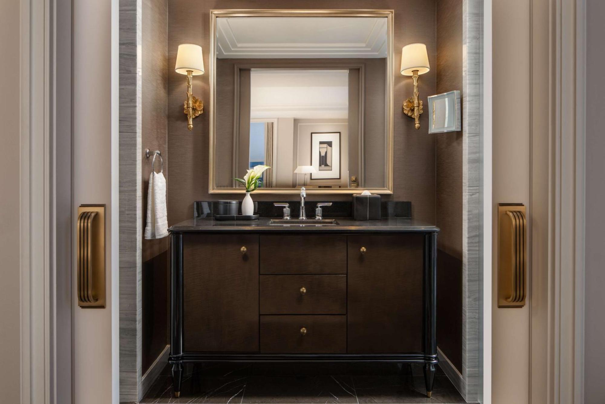 Waldorf Astoria New York Hotel Exterior photo